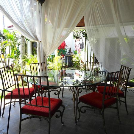Surga Homestay Jimbaran Exterior foto