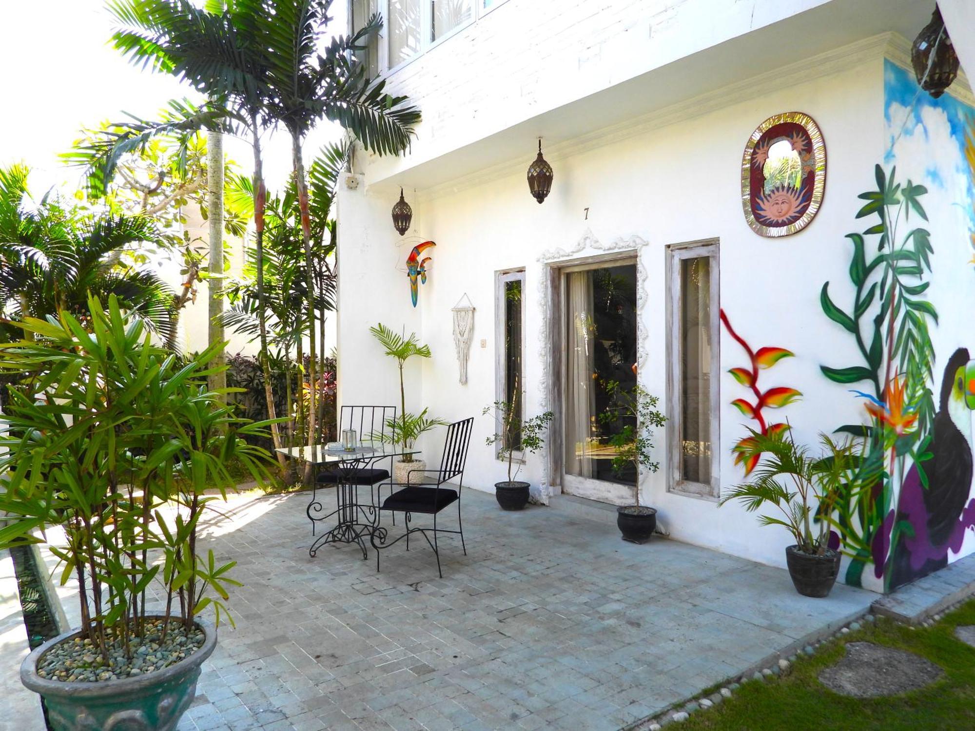 Surga Homestay Jimbaran Exterior foto